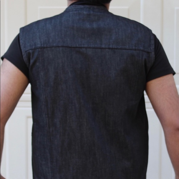 Men’s Motorcycle Denim Concealed Carry Vest - Picture 5 of 7